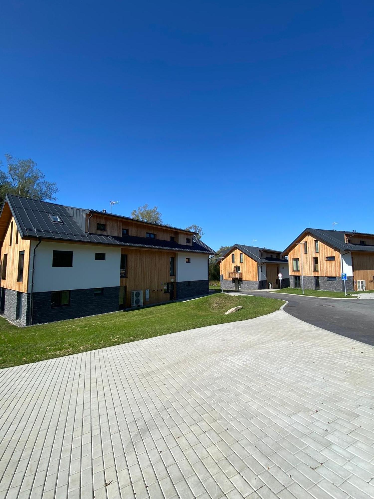 Apartman Na Brehu Lipna Černá v Pošumaví エクステリア 写真